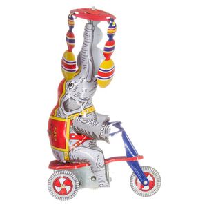 Hovedbilde Sirkuselefant p&aring; scooter